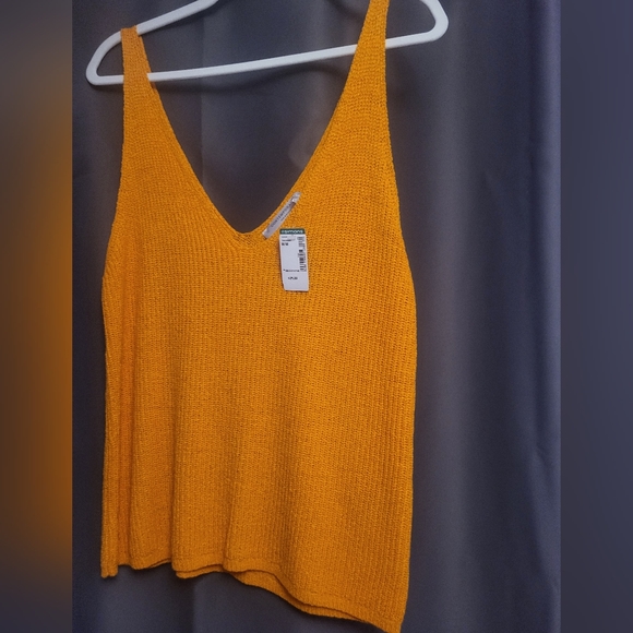 Cami  NWT contemporaine - Picture 1 of 2